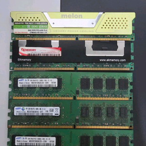 DDR2 메모리 5개 2G 3개 1G 2개 이미지