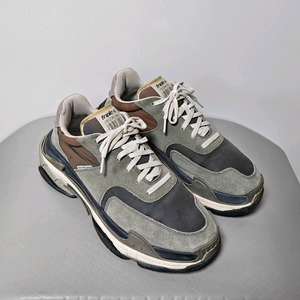 발렌시아가 트리플 S 스니커즈 42사이즈(275)