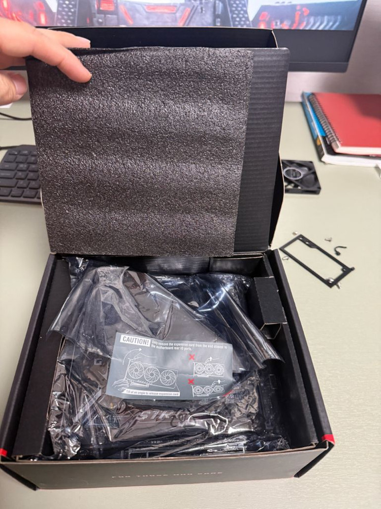 Asus rog strix B850-i gaming wifi 팝니다--1