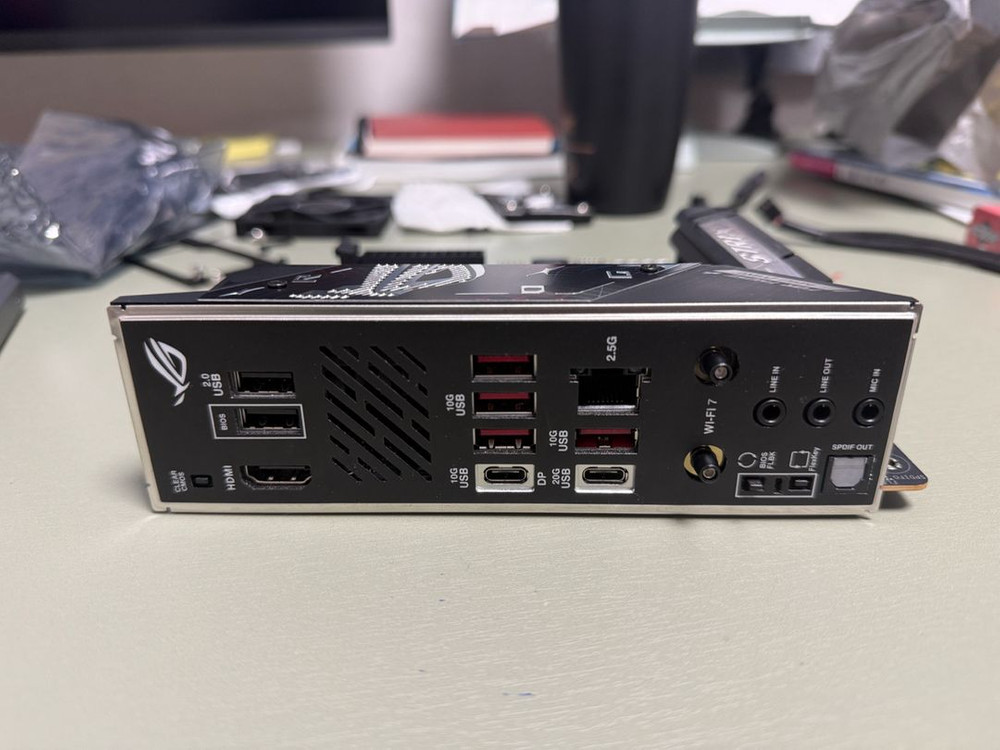 Asus rog strix B850-i gaming wifi 팝니다--6