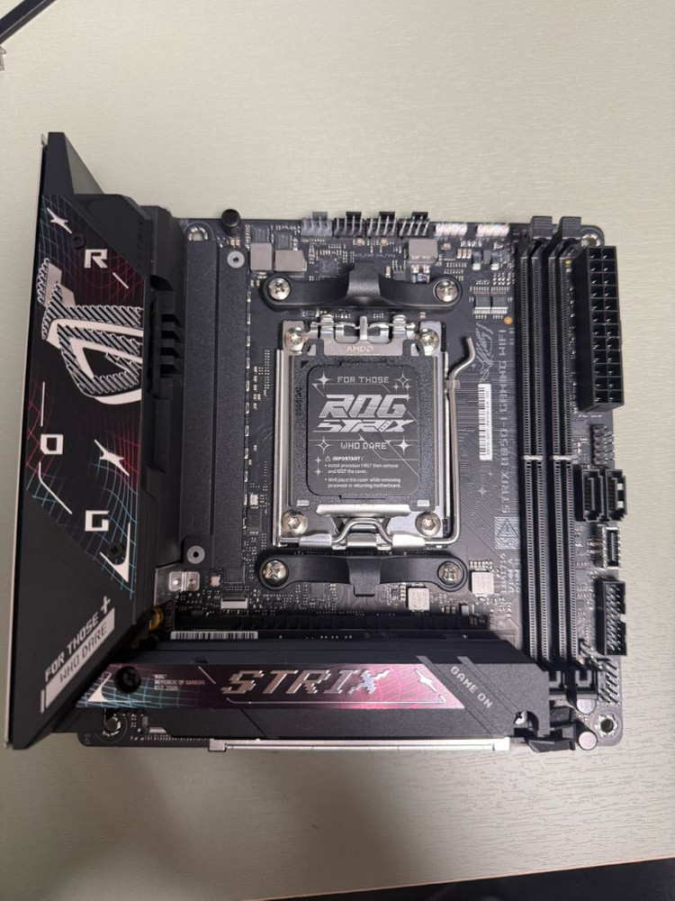 Asus rog strix B850-i gaming wifi 팝니다--9