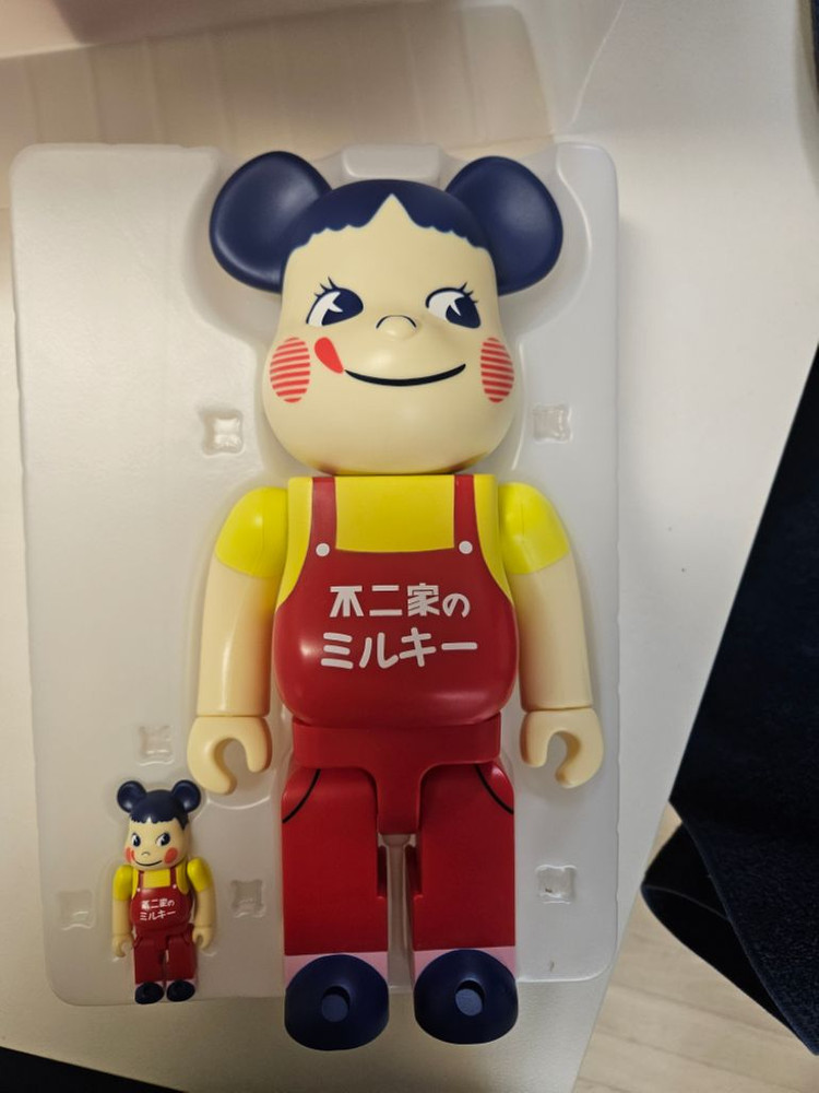 베어브릭 페코짱 에나멜 100 400세트 이미지