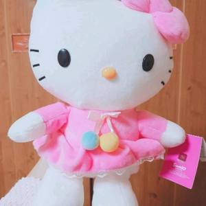 헬로키티 & 도라에몽 인형 세트 이미지