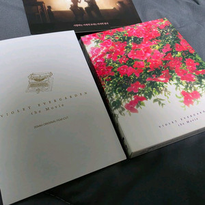 바이올렛 에버가든 극장판 4K 렌티큘러 스틸북 블루레이