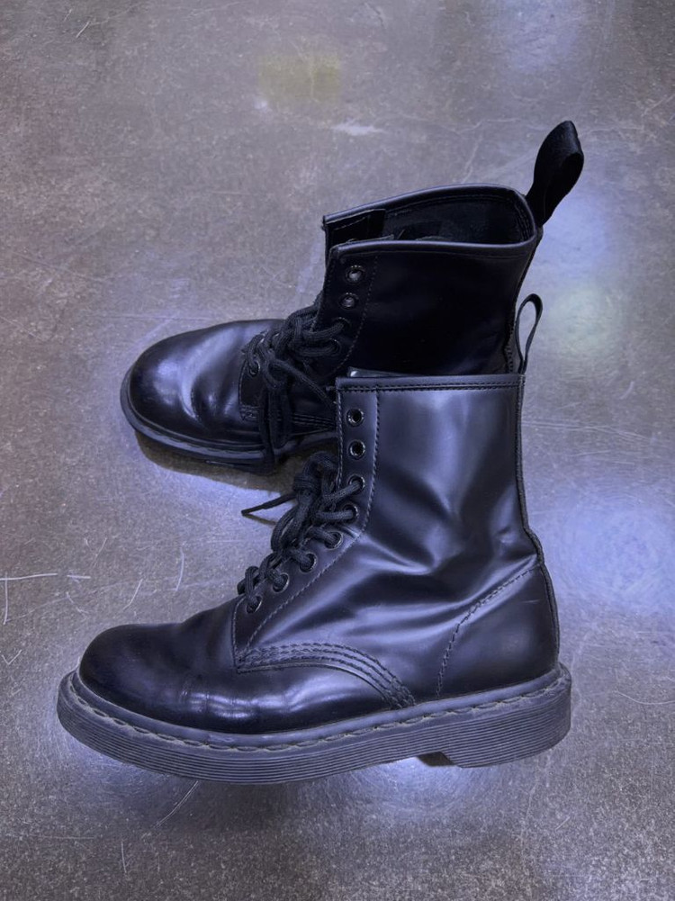 닥터마틴 1460 모노 워커 6홀 부츠 240 이미지