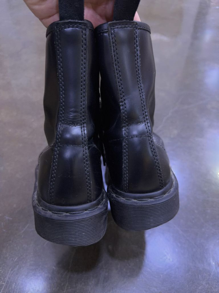 닥터마틴 1460 모노 워커 6홀 부츠 240 이미지