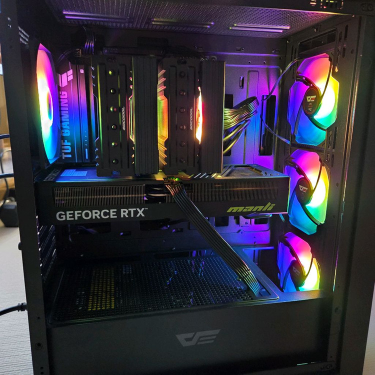 7800x3d rtx5070 컴퓨터--1