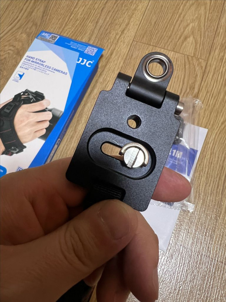 JJC 퀵릴리즈 카메라 가죽 손목 핸드스트랩--3