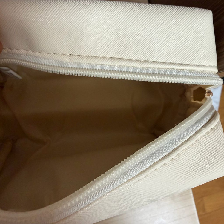 에스티로더 오휘 뮤드 파우치--2