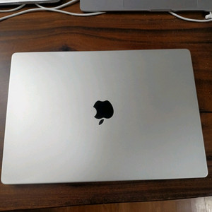 맥북프로 14인치 m2 고급형a급1테라..최저가135만