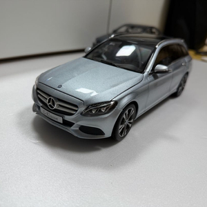 벤츠 C클래스 왜건 실버 1:18 다이캐스트(박스O)
