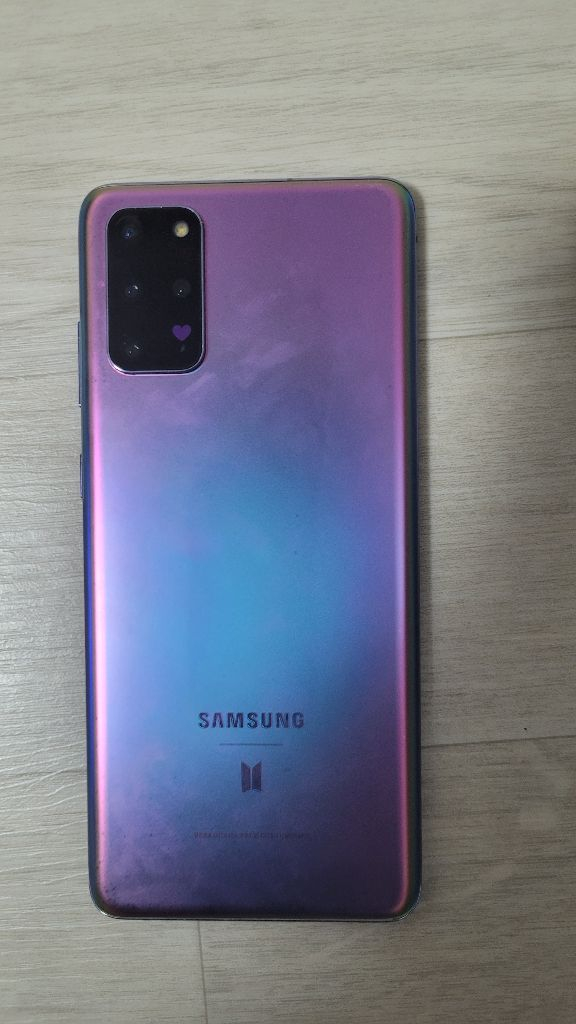 삼성 갤럭시 S20+ BTS 에디션 및 s20플러스 레드 액정파손 2개 고장 이미지