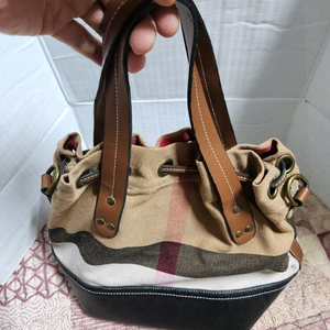 체크 패턴 레더 핸드백