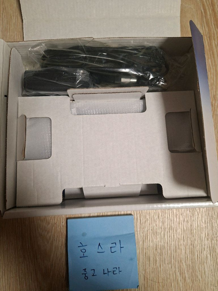 ps vita 2005 2세대 화이트 풀박스 순정 이미지