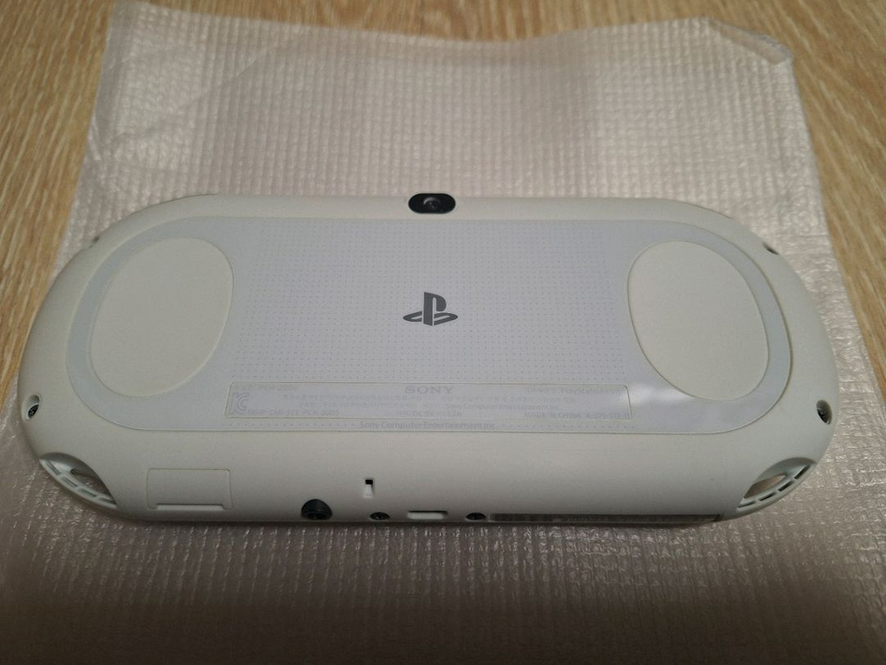 ps vita 2005 2세대 화이트 풀박스 순정 이미지