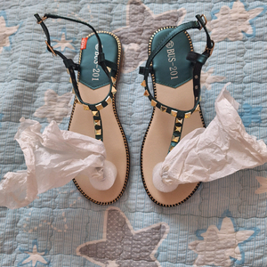 [새상품] 여성 신발 샌들 팝니다