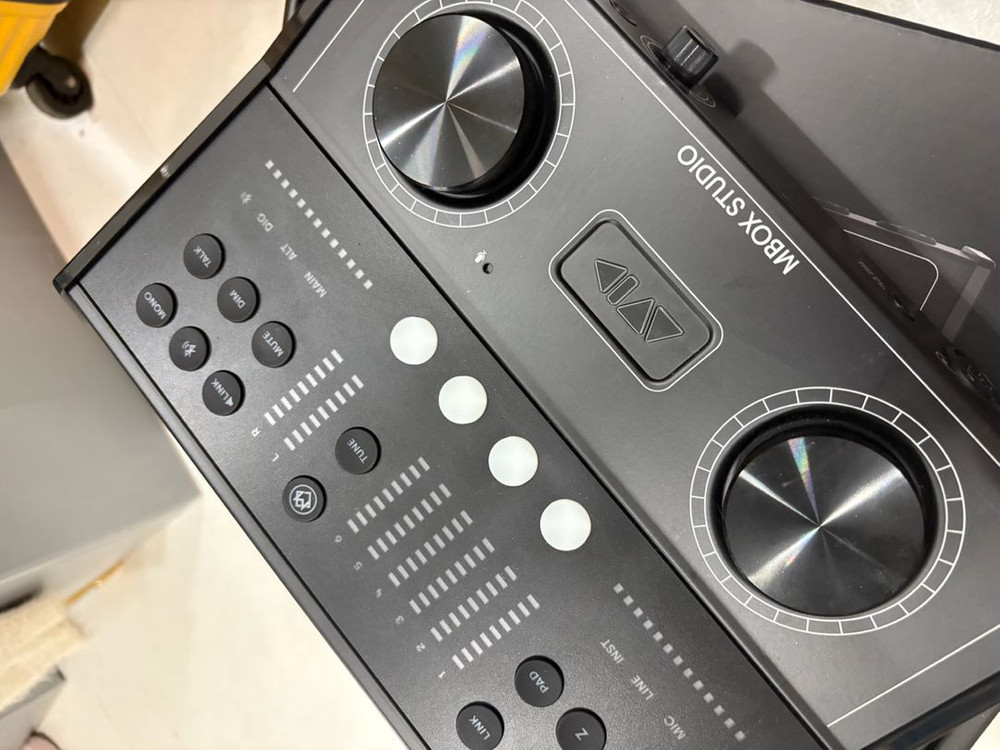 Avid Mbox Studio 오디오 인터페이스 판매 이미지