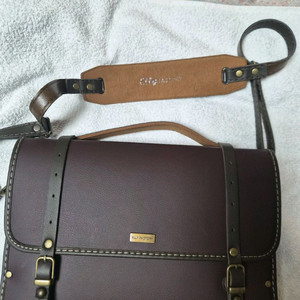 엘리팩토리 플루토 버건디 서류 가방 노트북 가방