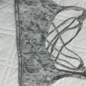 룰루레몬 사이즈 6