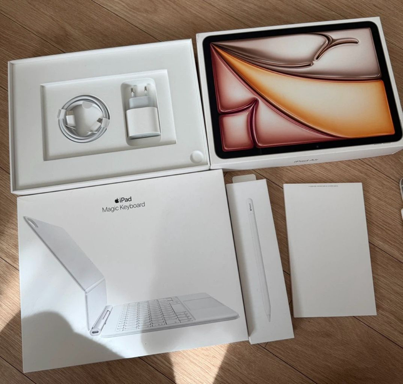 아이패드 에어11인치 M3 셀룰러(애케플) + 매직키보드 + 애플펜슬(C타입)--1