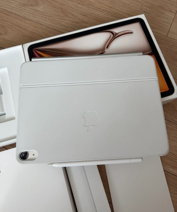 아이패드 에어11인치 M3 셀룰러(애케플) + 매직키보드 + 애플펜슬(C타입)--2