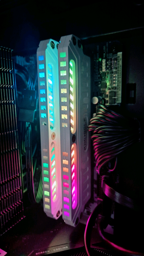 킹뱅크 DDR5 32GB 7600MHz 화이트 RGB 하이닉스 A다이 램--2