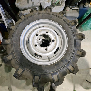 (완전새것) 1톤 트럭용(포터2/봉고3) 험로·트랙터형 휠·타이어 4짝 세트 이미지