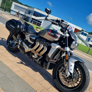 트라이엄프 로켓3 GT 점검 완료한 바이크 팝니다. 이미지