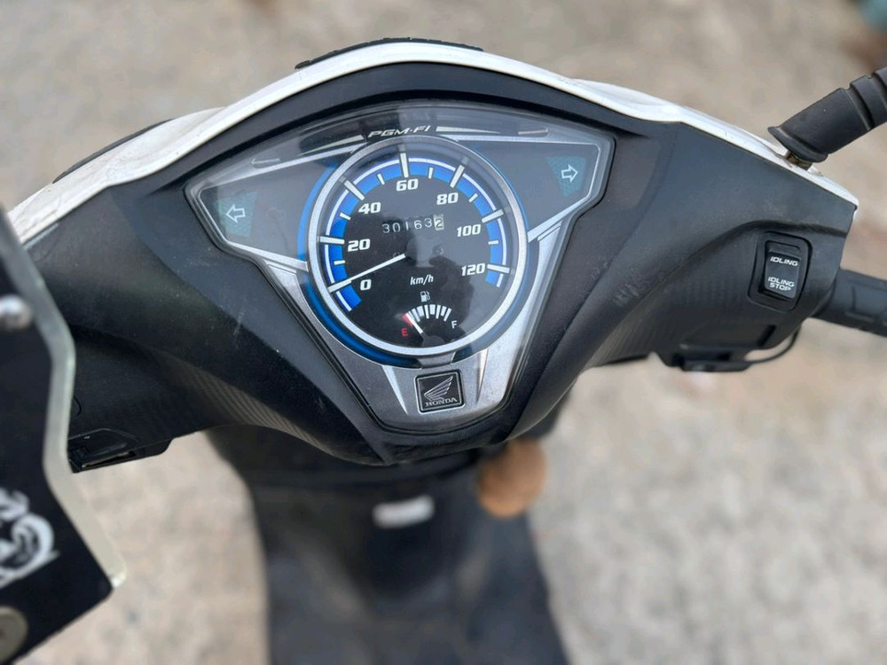 혼다 scr110 19년형 화이트컬러 판매합니다--9