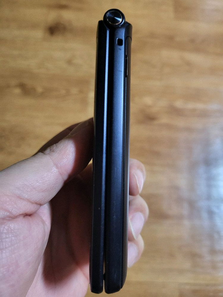 갤럭시폴더2 32기가 블랙 이미지