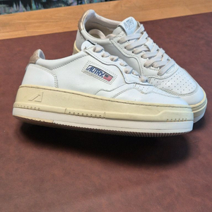 바닥보강했어요 235-240(37) 오트리 메달리스트 로우