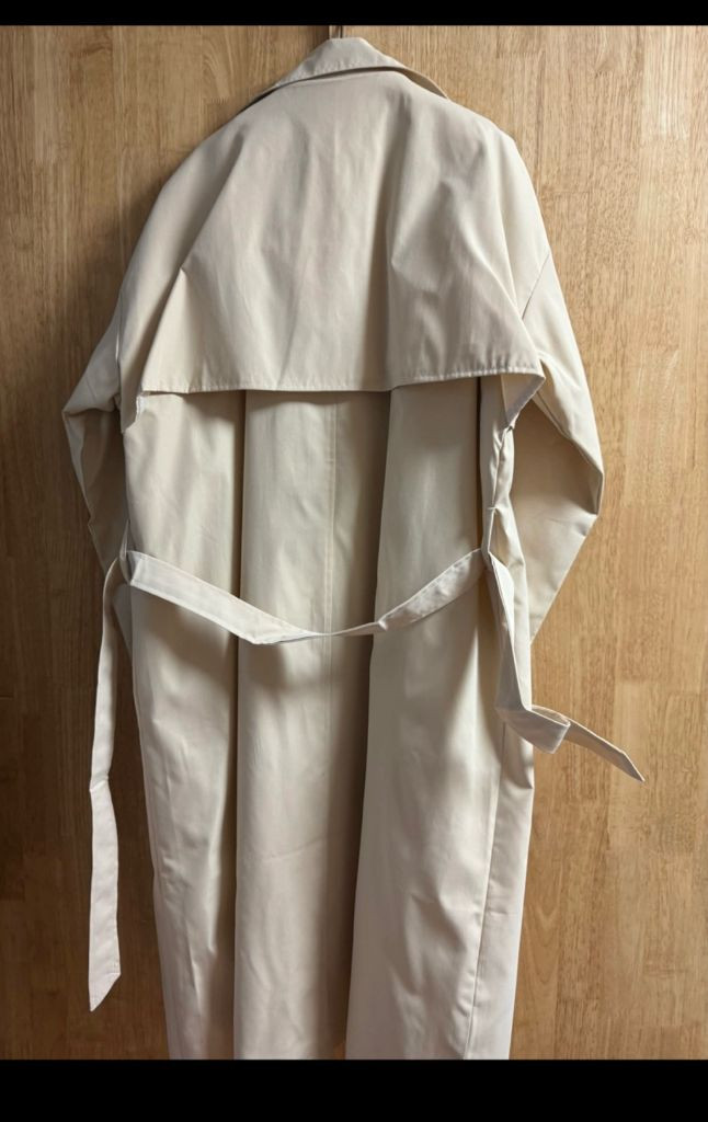 베이지 트렌치 코트--1