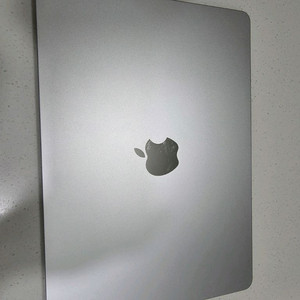 맥북에어M2 액정손상