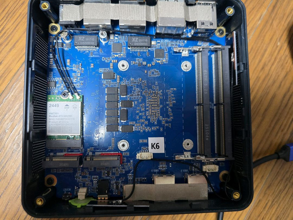 gmktek 미니PC K6 7840HS 베어본 이미지