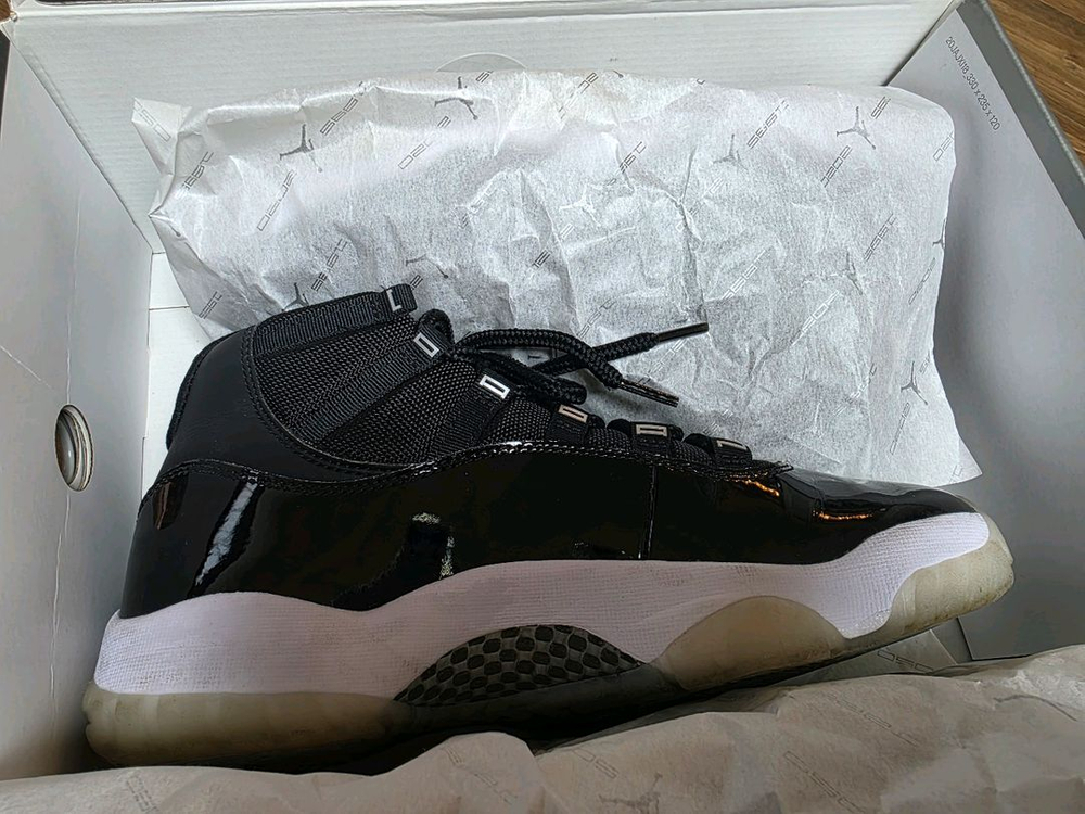 나이키 조던11 레트로 주빌리 265 이미지