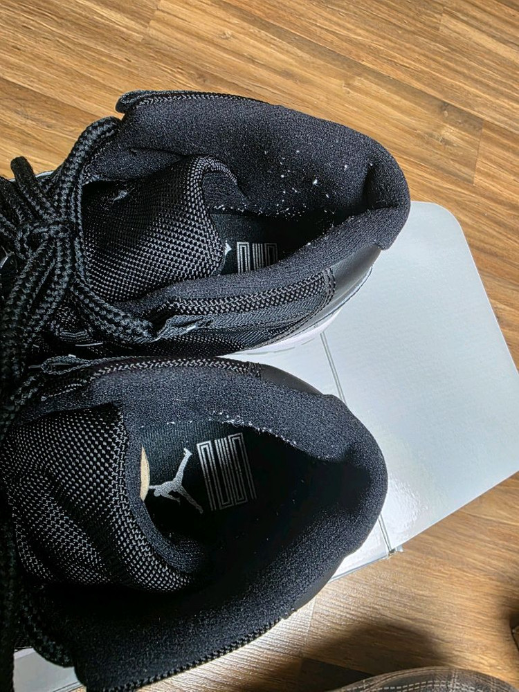 나이키 조던11 레트로 주빌리 265 이미지