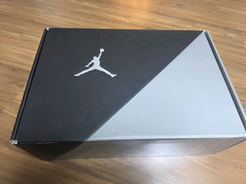 나이키 조던11 레트로 주빌리 265 이미지