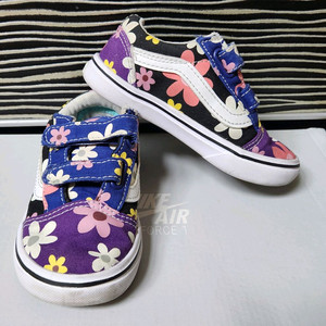 반스 키즈 컴퍼쿠시 올드스쿨 플라워 벨크로 스니커즈