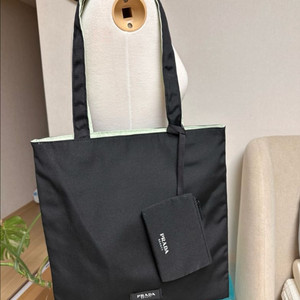 프라다 뷰티 에코백 민트색 새상품