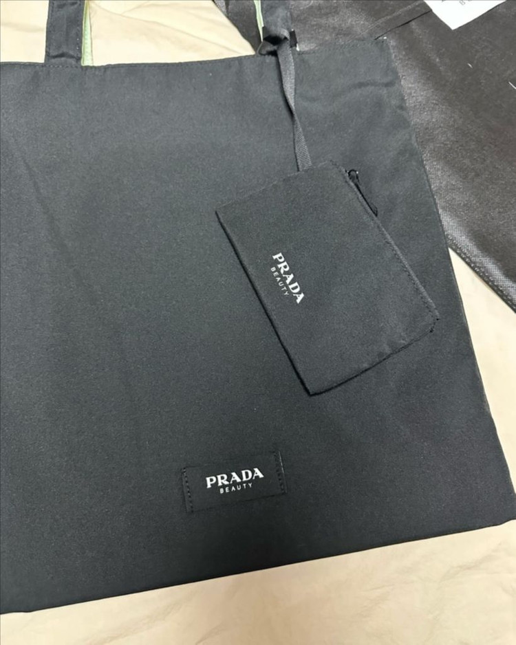 프라다 뷰티 에코백 민트색 새상품--1