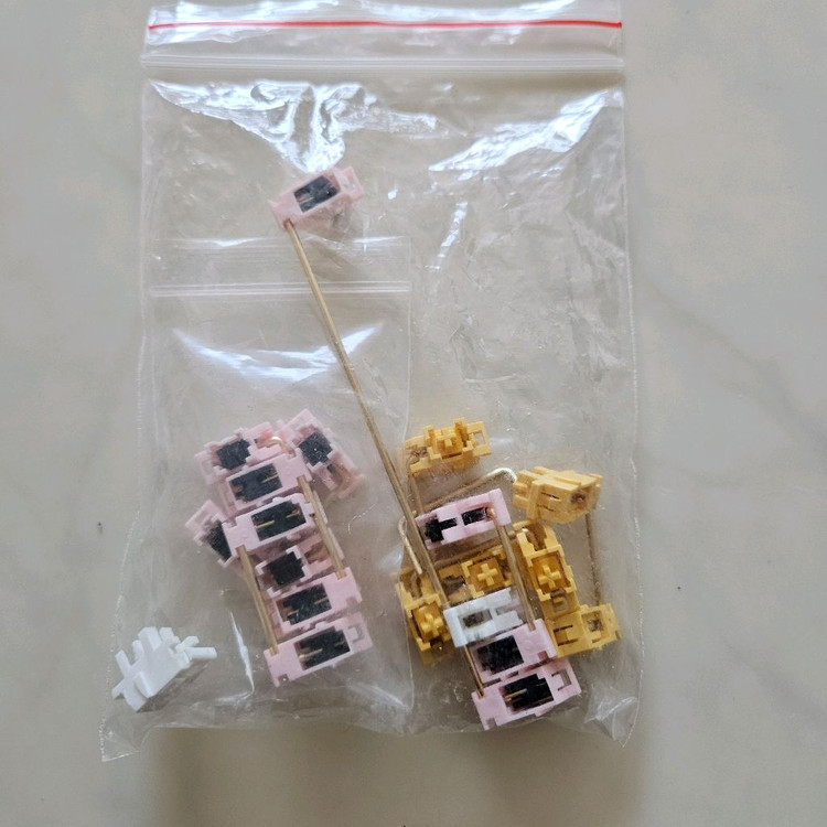 기계식 키보드 스테빌라이져 부품 이미지