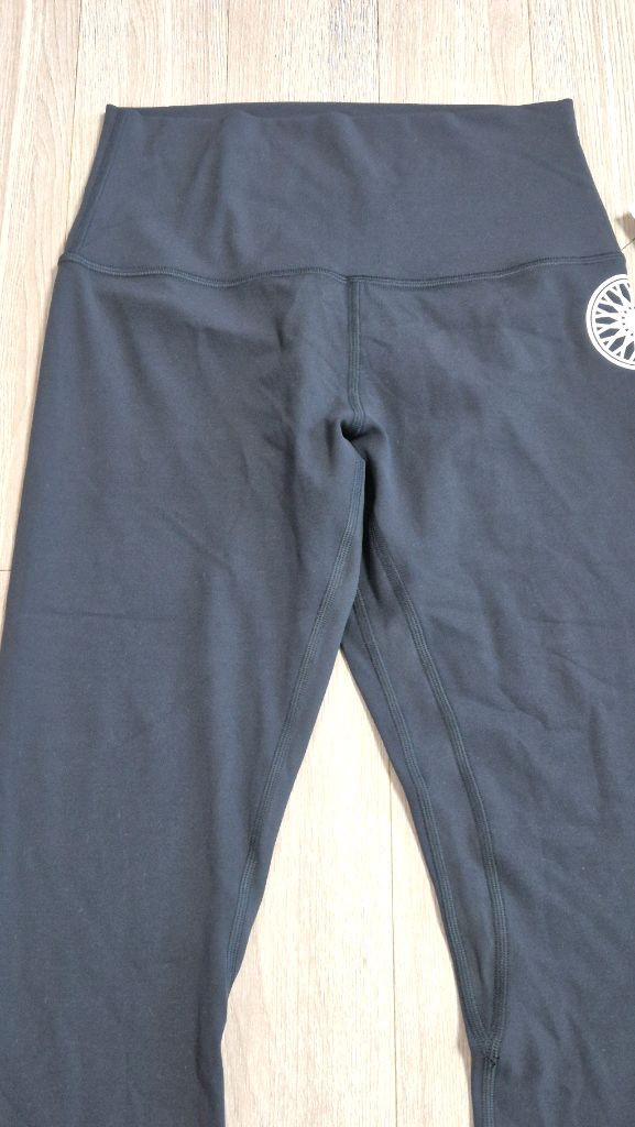 룰루레몬 Align HR Pant 6 사이즈 얼라인 레깅스--1