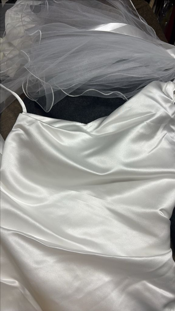 모반디 트위스트 언발 셀프웨딩드레스--4