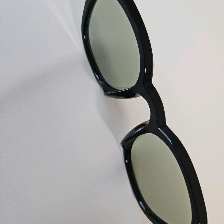 리끌로우 선글라스 그린(새상품)--3