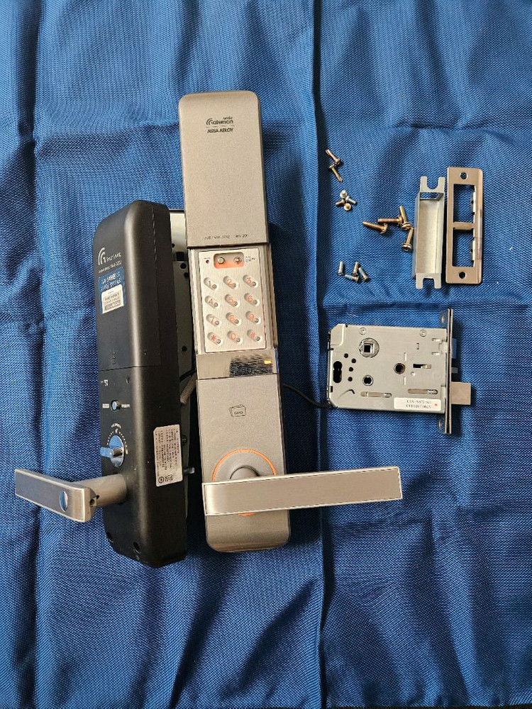 디지털 도어락 이미지