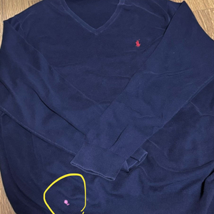 폴로 네이비 브이넥 니트 (얼룩 있음) 이미지