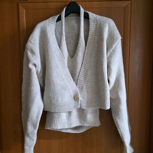 베이지 홀터넥&가디건 세트