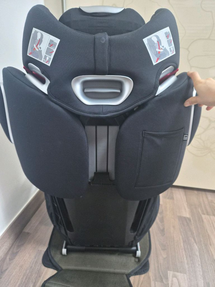 사이벡스 주니어 카시트 이미지