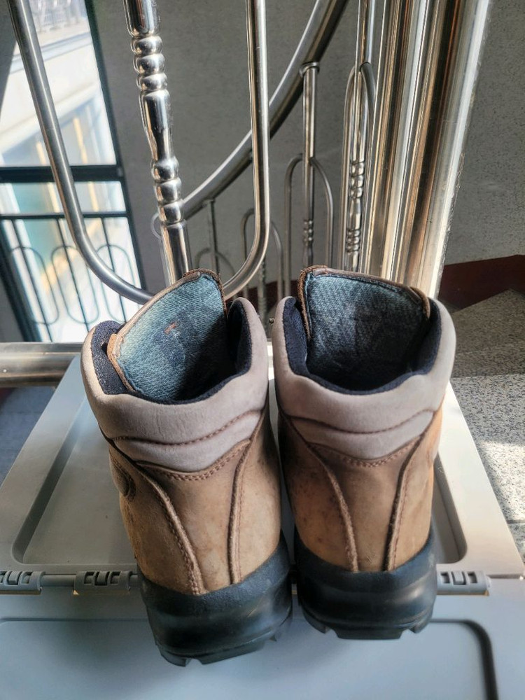 잠발란 등산화 이미지