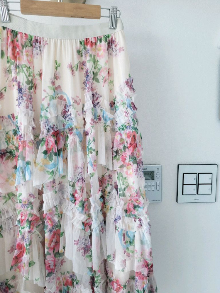 수입 플로랄 티어드 롱스커트(반택포)--5